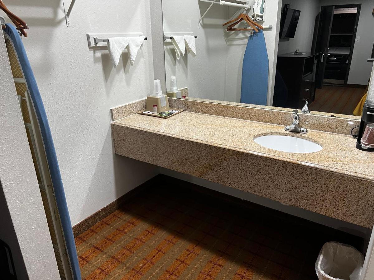 Economy Inn Ashdown Extérieur photo